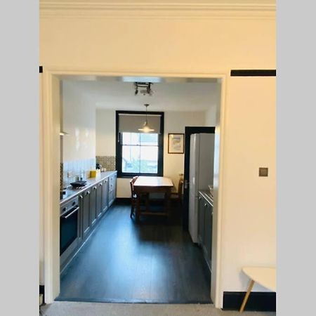 Beautiful First Floor Apartment In St Leonards Екстериор снимка