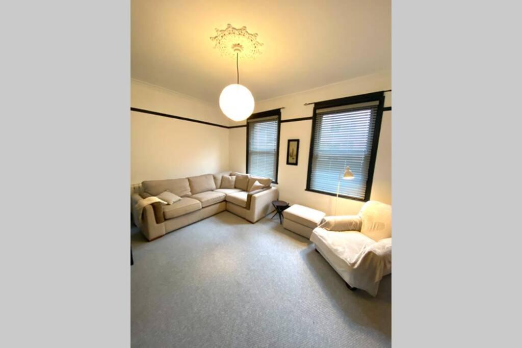 Beautiful First Floor Apartment In St Leonards Екстериор снимка
